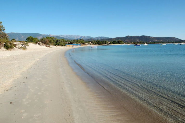 plage-corse-saint-cyprien